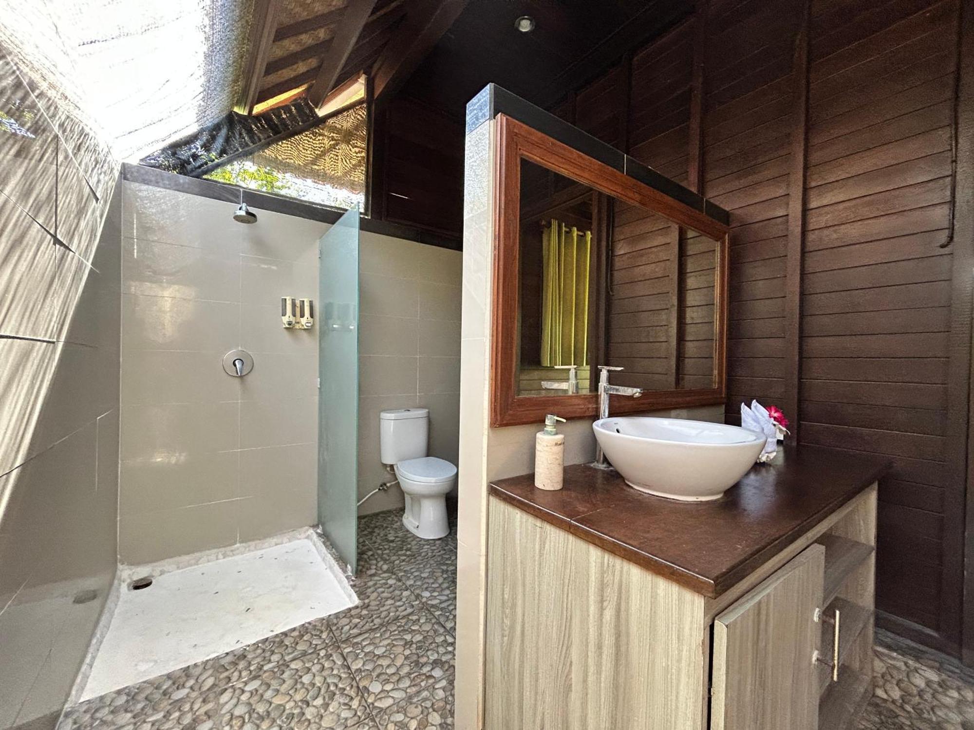 Island Cabanas Formerly Taman Sari Villa นูซาเลมโบงัน ภายนอก รูปภาพ
